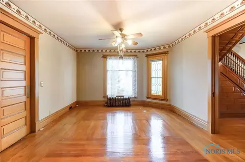 216 E Morenci St, Lyons, OH 43533 photo 8