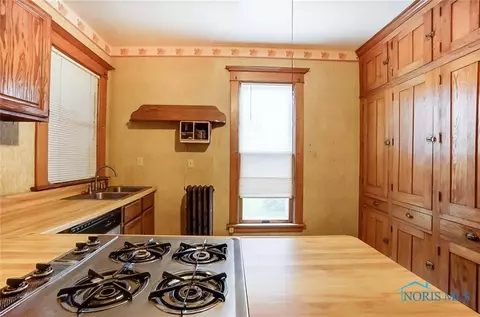 216 E Morenci St, Lyons, OH 43533 photo 6