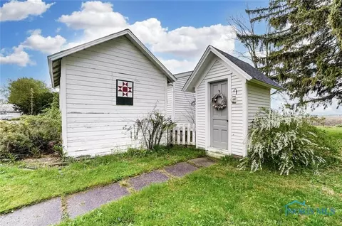 216 E Morenci St, Lyons, OH 43533 photo 13