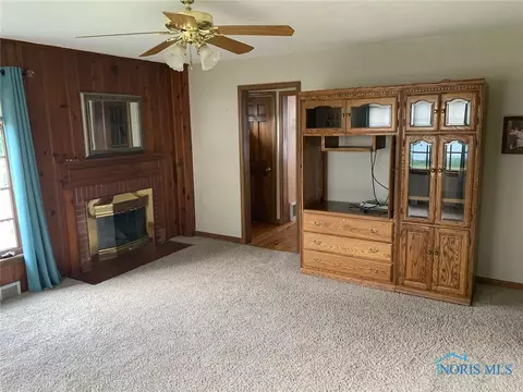 627 Center St, Bryan, OH 43506 photo 9