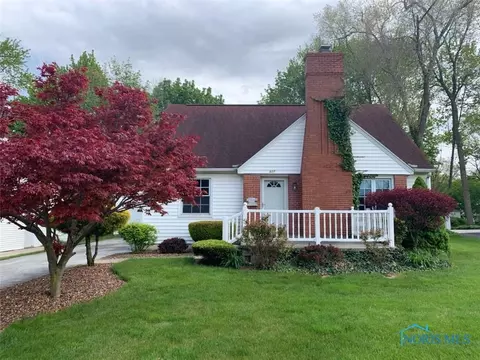 627 Center St, Bryan, OH 43506 photo 1