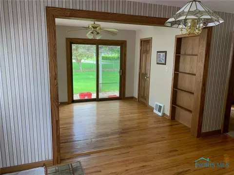 627 Center St, Bryan, OH 43506 photo 8