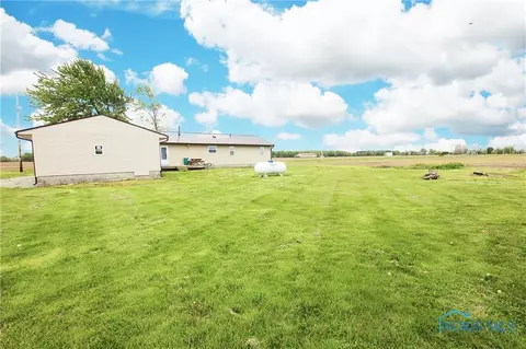 8242 Bays Rd, Wayne, OH 43466 photo 2