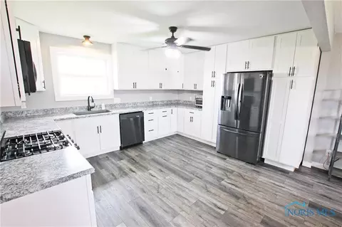 8242 Bays Rd, Wayne, OH 43466 photo 9