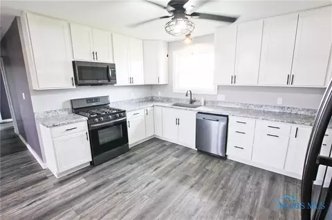 8242 Bays Rd, Wayne, OH 43466 photo 10