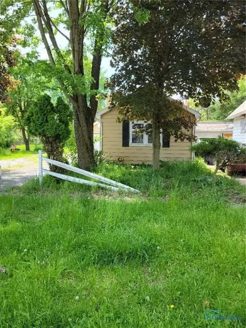 2259 Forrer St, Toledo, OH 43607 photo 1