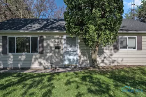201 Dickens Dr, Toledo, OH 43607 photo 4