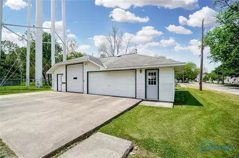201 E 9th St, Genoa, OH 43430 photo 21