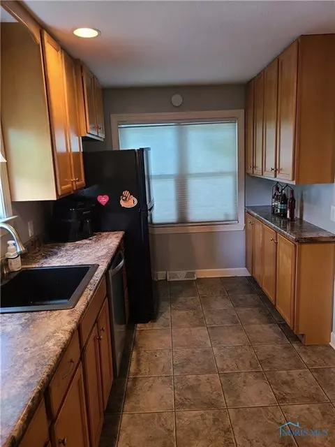 634 Secor Rd, Toledo, OH 43607 photo 8
