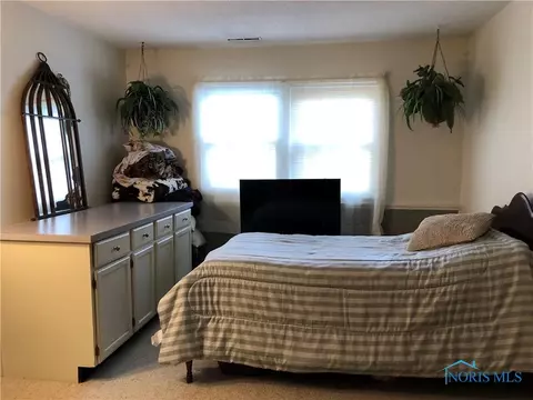 4546 Longfellow Rd, Sylvania, OH 43560 photo 27