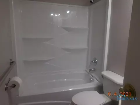4449 Thackeray Rd, Maumee, OH 43537 photo 17