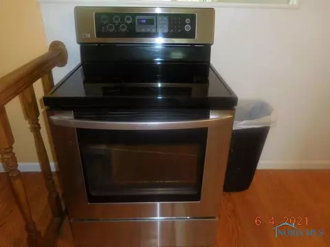 4449 Thackeray Rd, Maumee, OH 43537 photo 8