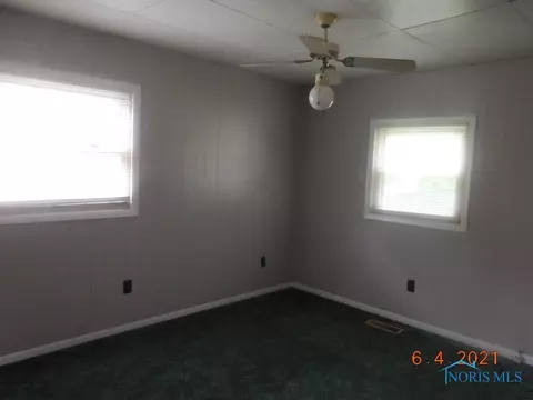 4449 Thackeray Rd, Maumee, OH 43537 photo 12
