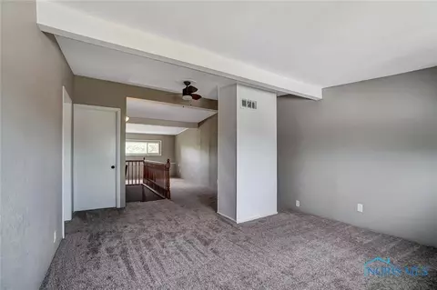 131 Elm St, Walbridge, OH 43465 photo 24
