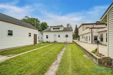 131 Elm St, Walbridge, OH 43465 photo 33
