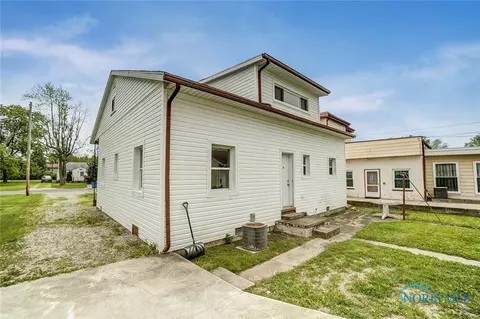 131 Elm St, Walbridge, OH 43465 photo 34