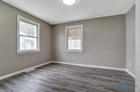 131 Elm St, Walbridge, OH 43465 photo 14