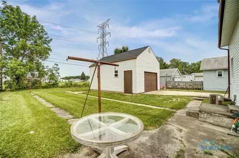 131 Elm St, Walbridge, OH 43465 photo 35