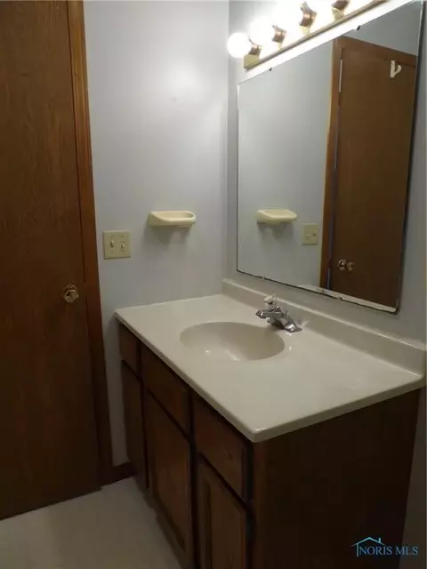 109 E Allison St, Stryker, OH 43557 photo 3