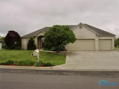 1002 Stonehedge Dr, Bryan, OH 43506 photo 6