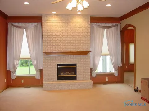 1002 Stonehedge Dr, Bryan, OH 43506 photo 11