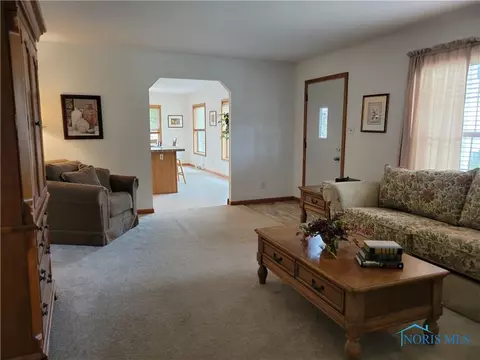 129 E Sessions Ave, Defiance, OH 43512 photo 5