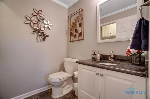 401 Coventry Dr, Findlay, OH 45840 photo 8