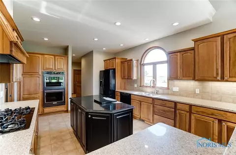 7652 Eagle Dr, Findlay, OH 45840 photo 12