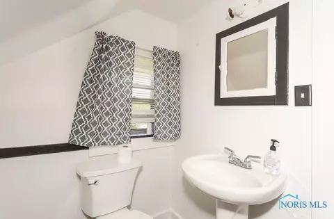 533 E Weber St, Toledo, OH 43608 photo 25