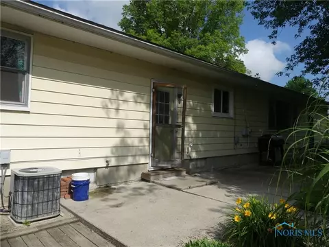 471 N 4th St, Upper Sandusky, OH 43351 photo 5