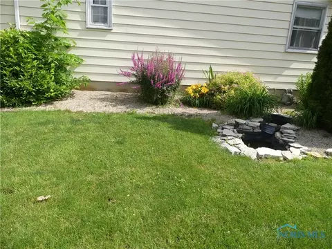 471 N 4th St, Upper Sandusky, OH 43351 photo 3