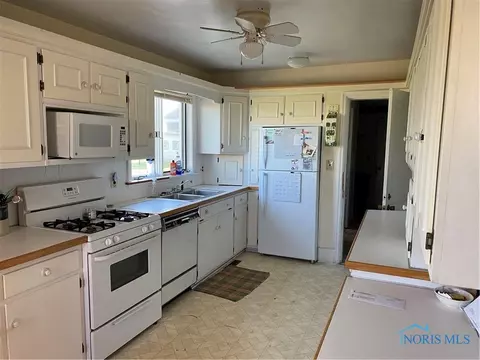 8231 Weston Rd, Custar, OH 43511 photo 7