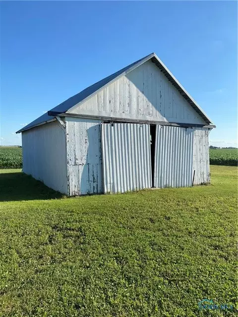 8231 Weston Rd, Custar, OH 43511 photo 6
