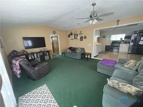 4446 Thackeray Rd, Maumee, OH 43537 photo 8
