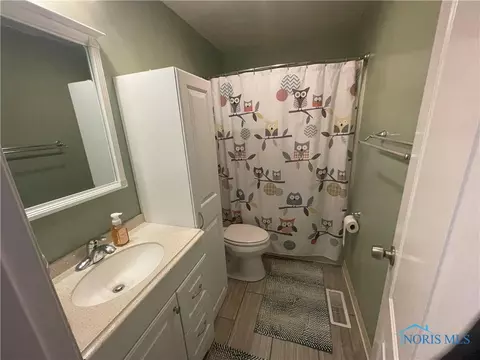 4446 Thackeray Rd, Maumee, OH 43537 photo 13