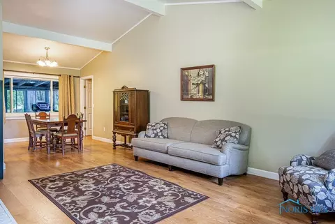 7301 Coder Rd, Maumee, OH 43537 photo 6