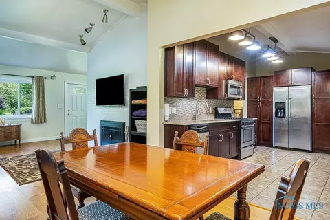 7301 Coder Rd, Maumee, OH 43537 photo 9