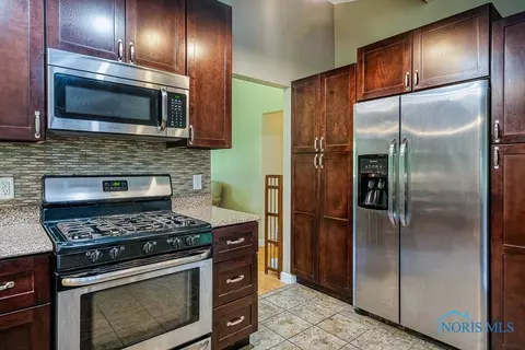 7301 Coder Rd, Maumee, OH 43537 photo 17