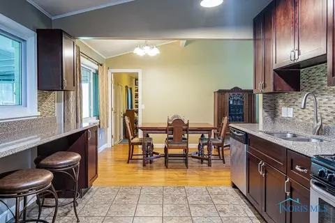 7301 Coder Rd, Maumee, OH 43537 photo 16