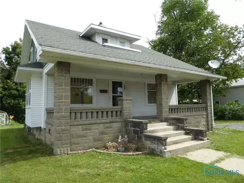 421 E Main St, Fayette, OH 43521 photo 9