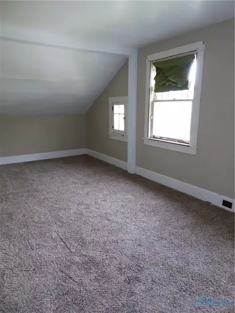 421 E Main St, Fayette, OH 43521 photo 8