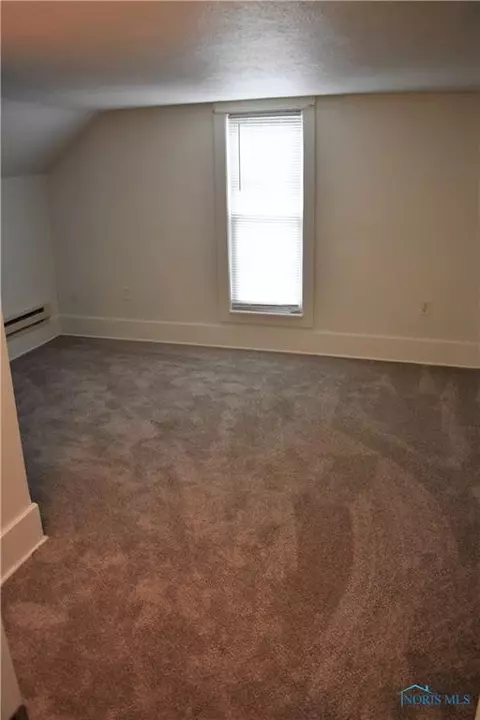 113 E Union St, Walbridge, OH 43465 photo 31