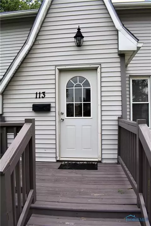 113 E Union St, Walbridge, OH 43465 photo 8