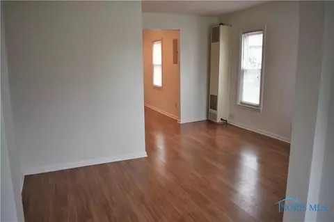 113 E Union St, Walbridge, OH 43465 photo 11