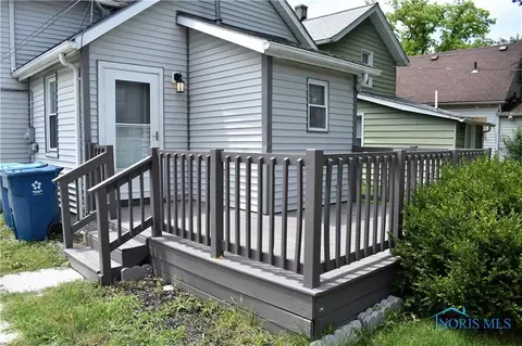 113 E Union St, Walbridge, OH 43465 photo 7