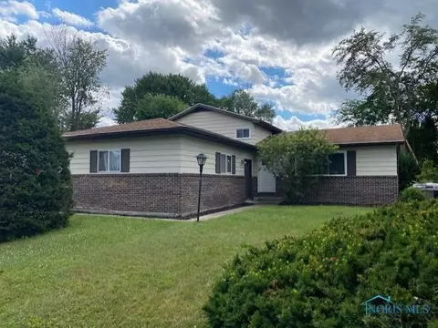 1013 Mackow Dr, Toledo, OH 43607 photo 1