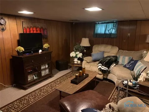 430 S Beech St, Bryan, OH 43506 photo 11
