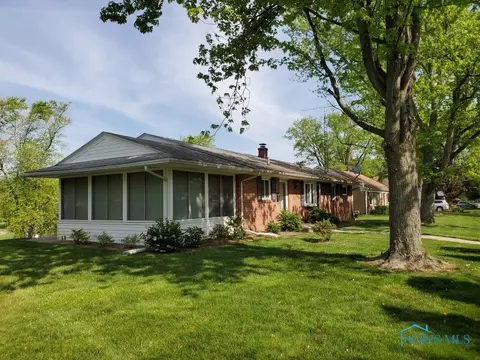 1109 Independence Rd, Toledo, OH 43607 photo 3