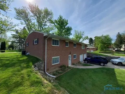 1109 Independence Rd, Toledo, OH 43607 photo 2