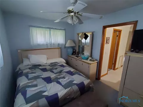 1109 Independence Rd, Toledo, OH 43607 photo 10